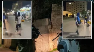 מחבלים עם נשק חוגגים לאחר הפיגוע ברחובות ג'נין