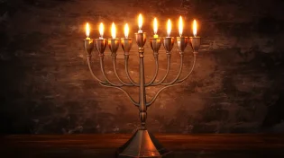 למה אסור להשתמש בנרות חנוכה?