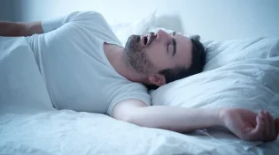 נדודי שינה? השיטות הנטורופתיות שיעזרו לכם להירדם בקלות 
