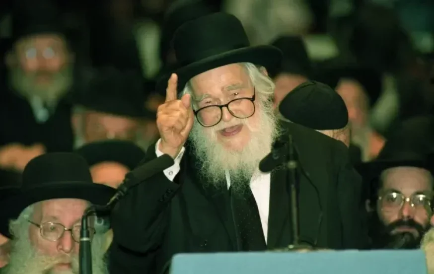 מאת בני בירק / צלם: סוכנות צילומי עיתונות י.פ.פ.א / אוסף דן הדני, הספרייה הלאומית / CC BY 4.0, CC BY 4.0, https://commons.wikimedia.org/w/index.php?curid=96285475