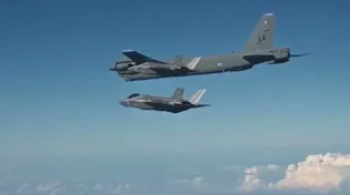 מטוסי קרב מלווים מפציצים אמריקאים בחזרה מהמפרץ - צפו