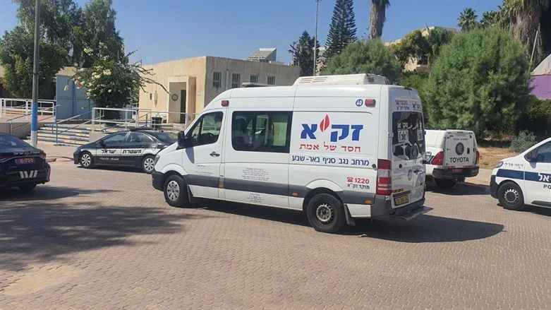 אסון בחיפה: בן ואמו נמצאו מוטלים בדירתם ללא רוח חיים 