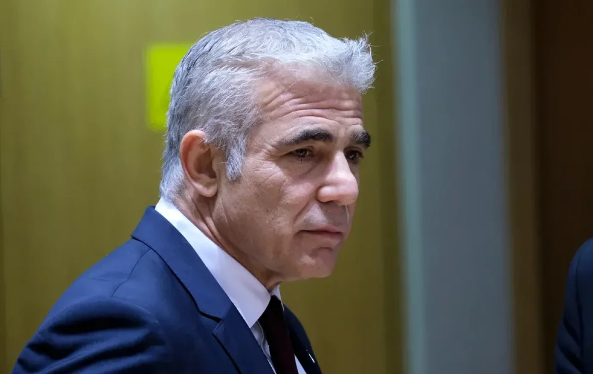 "איראן זה לא כאן": התגובה העזה של לפיד על ההפרדה המגדרית "איראן זה לא כאן": התגובה העזה של לפיד על ההפרדה המגדרית