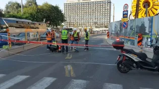 ת"א: נתיבים באבן גבירול נחסמו בעקבות בולען שנפער