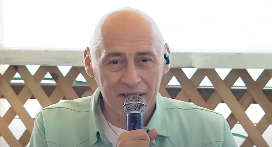 ירון אילן על האשפוז: "תודה לה' יתברך שפקח לי את העיניים" ירון אילן על האשפוז: "תודה לה' יתברך שפקח לי את העיניים"