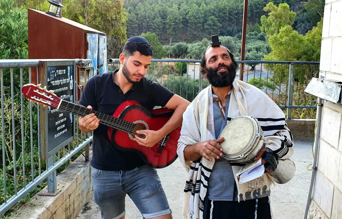 מצמרר: מה חקוק על מצבתו של היהודי שהיה תמיד בשמחה?