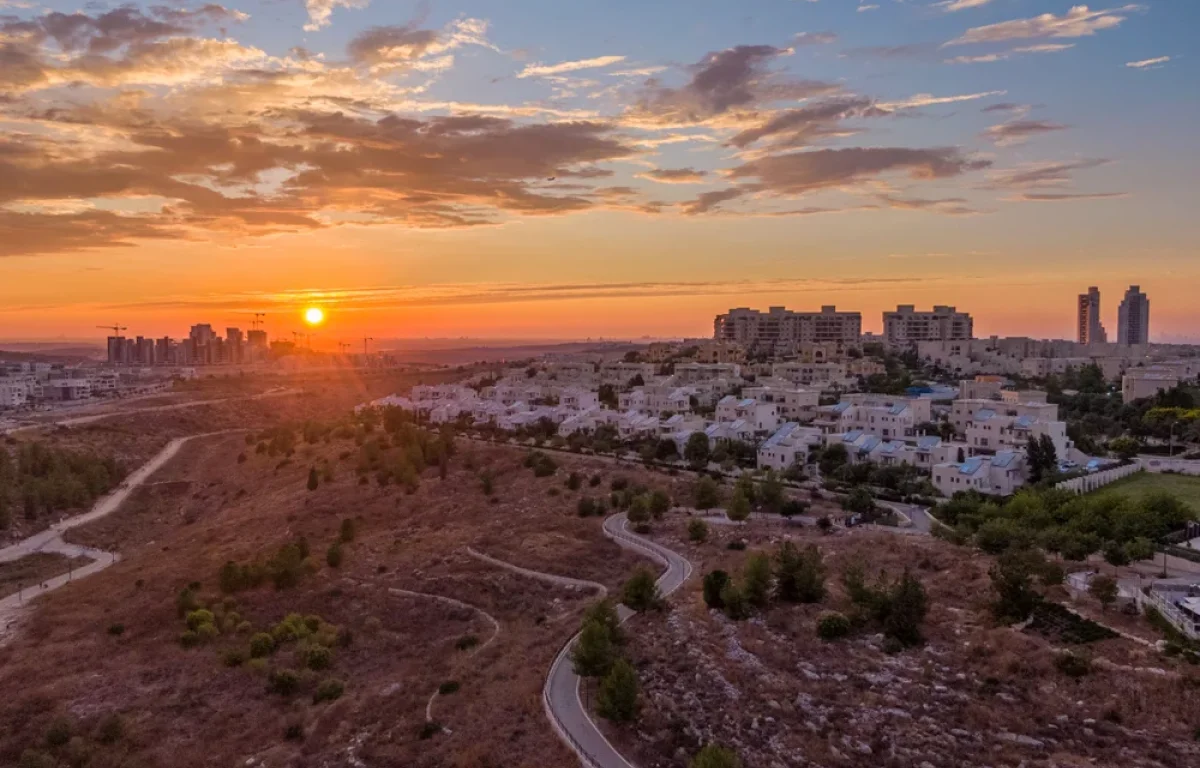 תחזית מזג אוויר במודיעין: מזג אוויר במודיעין מחר מה ללבוש?