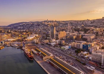 תחזית מזג אוויר בחיפה: מזג אוויר בחיפה מחר מה ללבוש?