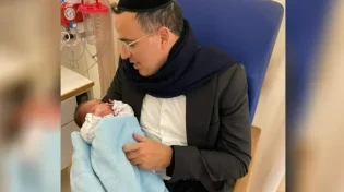 בשעה טובה: נכד ראשון נולד לזמר יעקב שוואקי