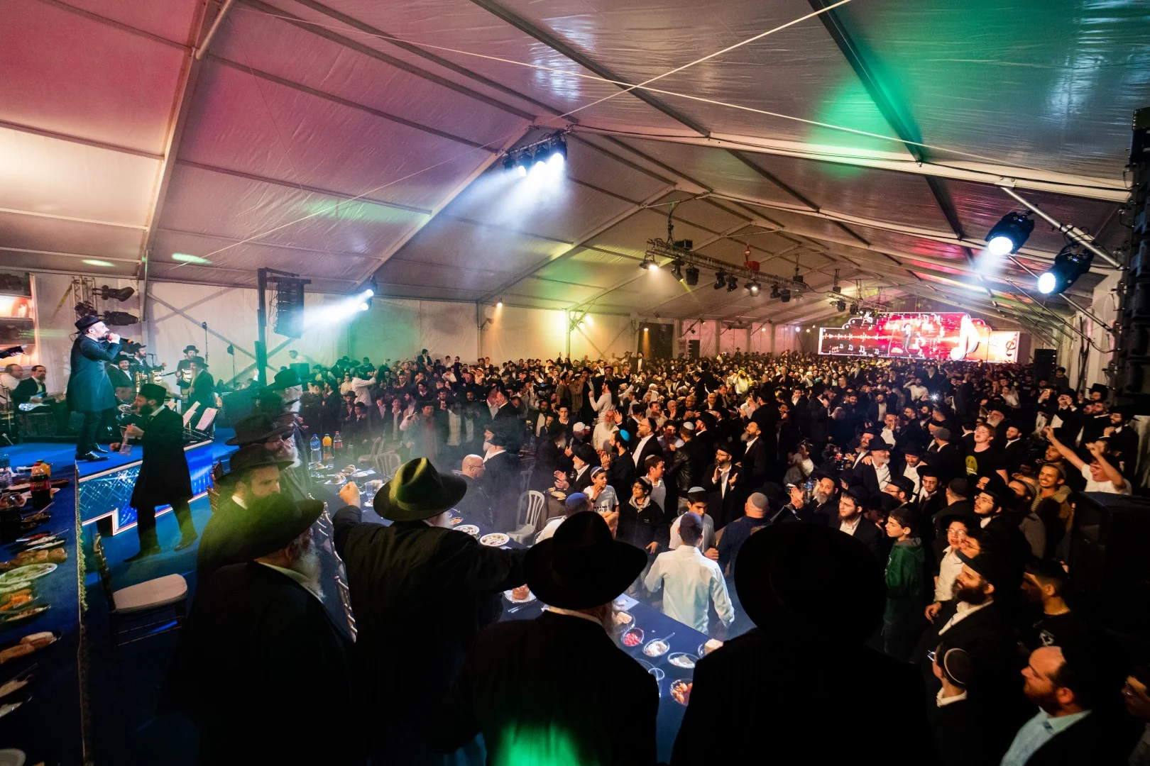 התוועדות י"ט כסלו המרכזית בכפר חב"ד - תיעוד מרהיב