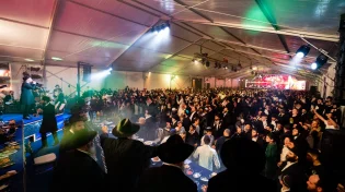 התוועדות י"ט כסלו המרכזית בכפר חב"ד