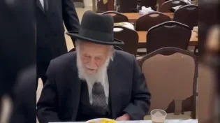 הלוואי עלינו: כך חגגו המתפללים יומולדת 100