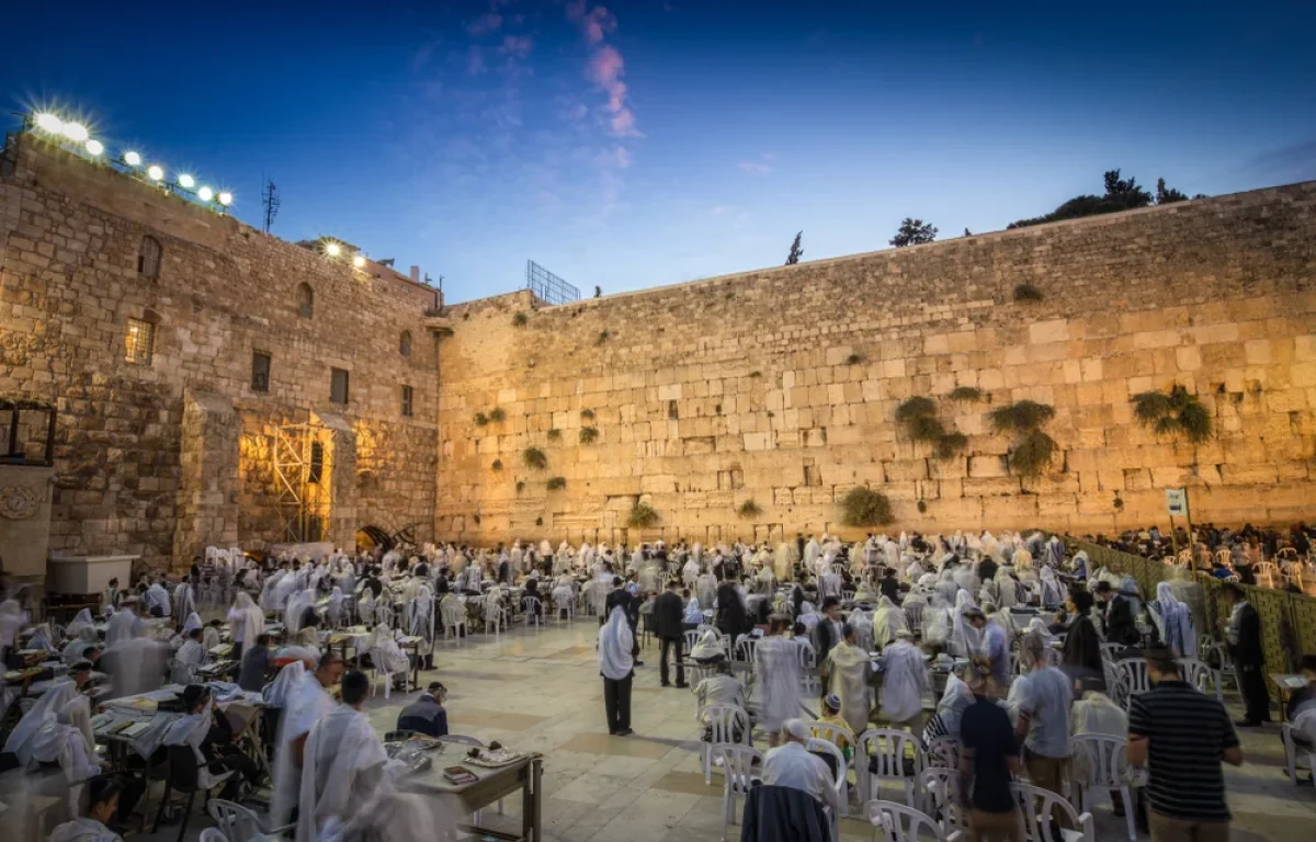 צום עשרה בטבת מה מותר?