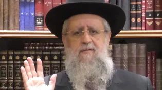 הרב דוד יוסף שליט"א: "אסור לאחל 'צום קל'"