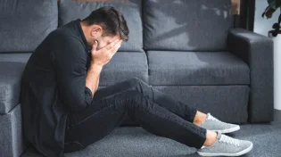 האם חרדה עוברת לבד אם לא מטפלים בה?