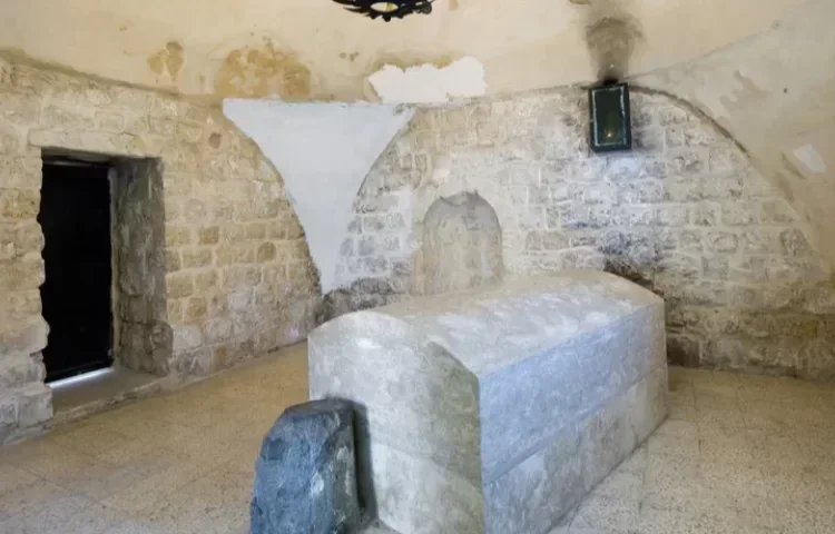 אלפים נכנסו לשכם לפקוד את ציון יוסף הצדיק אלפים נכנסו לשכם לפקוד את ציון יוסף הצדיק