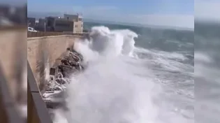 ספרד: כך נראה חוף הים בעיצומה של סערה