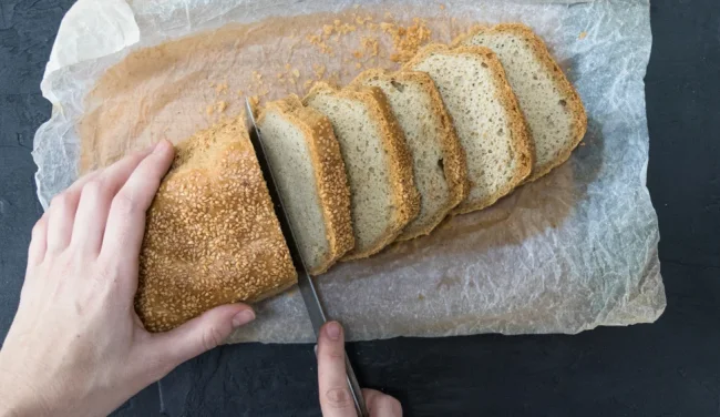 מה מברכים על לחם טחינה?