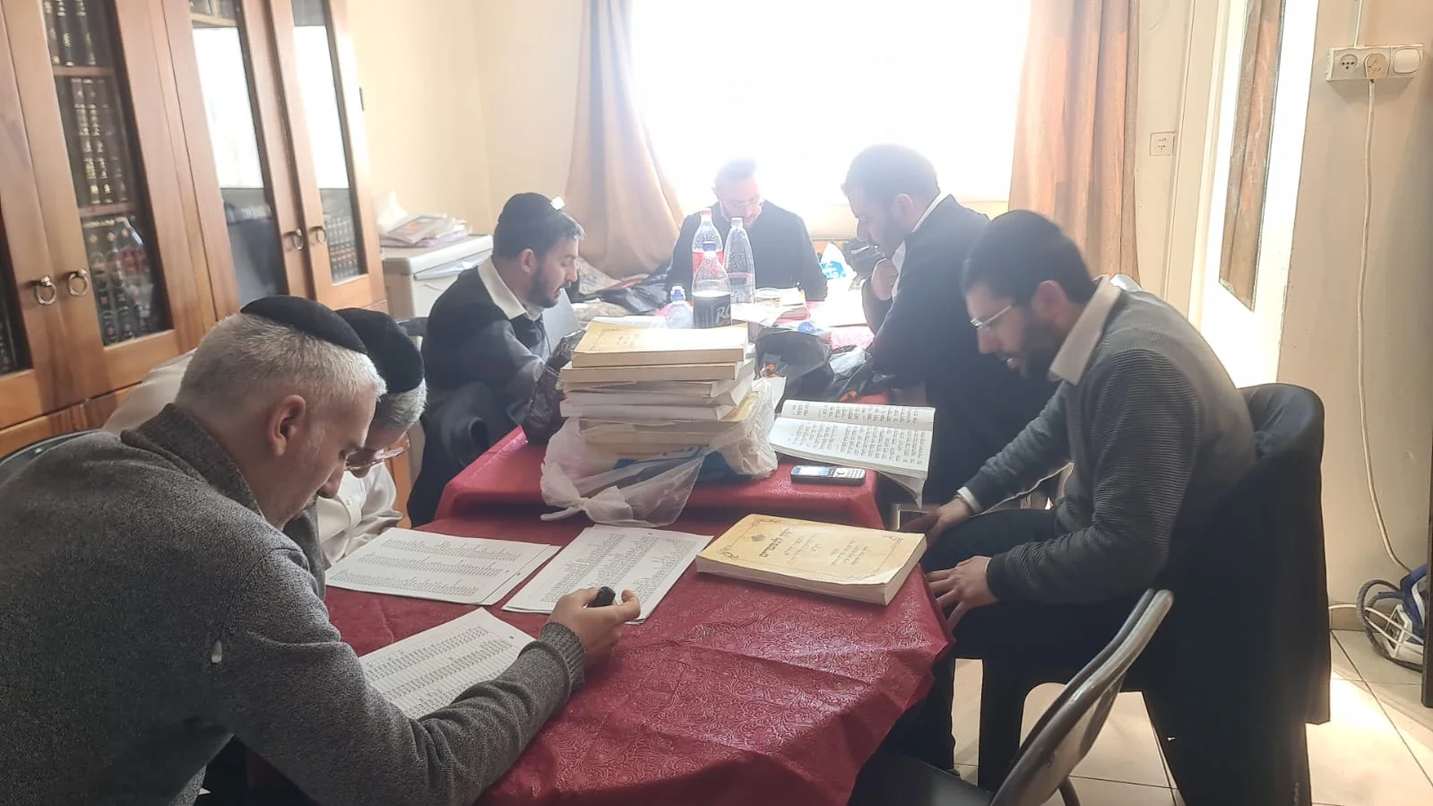 ביום הילולה של הבבא סאלי: תיקון הנפטרים הגדול של ערוץ 2000