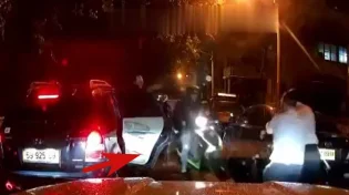 תיעוד: שוד כספים בבני ברק נגמר בדריסה