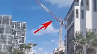 פחד: המנוף בתל אביב יצא מכלל שליטה - צפו