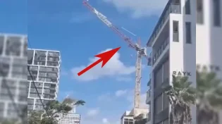 פחד: המנוף בתל אביב יצא מכלל שליטה - צפו