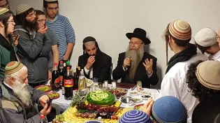 ישיבת רועה ישראל - מחרוזת פיוטים לכבודה של ארץ ישראל