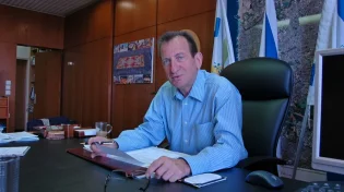 לאחר השתתפות בהפגנה: רון חולדאי מסרב לחזור בו מהאמירה הנוקבת