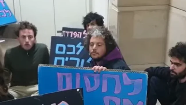 לפיד גינה את היחס המחפיר של מפגיני השמאל לילדה עם אוטיזם ערוץ 2000