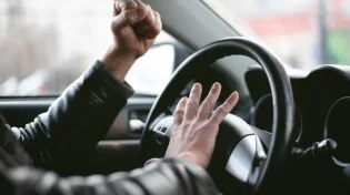 גישה בריאה: איך מתייחסים לכעסים באופן נכון?