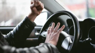 גישה בריאה: איך מתייחסים לכעסים באופן נכון?