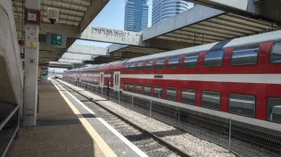 המדינה מידרדרת: עובדי הרכבת ביצעו עבודות בניה דווקא בשבת 