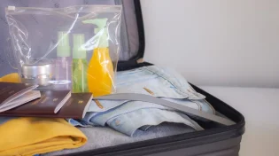 בקרוב בישראל? ספרד תבטל את האיסור להכניס נוזלים למטוס