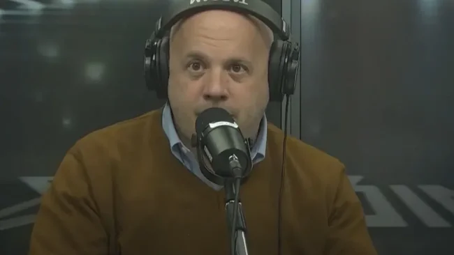 צפו: השדרן החרדי התפרק בשידור חי