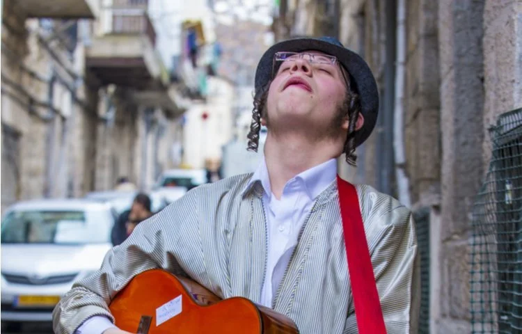 "לפני 15 העניק לי הרבי 'משלוח-מנות'. מבקש אני כעת כי ייטלנו" "לפני 15 העניק לי הרבי 'משלוח-מנות'. מבקש אני כעת כי ייטלנו"