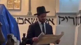 איראן: קריאת מגילת אסתר בבית כנסת בטהראן