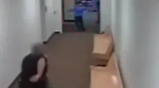 צפו: חשוד ברצח בורח מאולם בית המשפט
