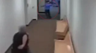 צפו: חשוד ברצח בורח מאולם בית המשפט