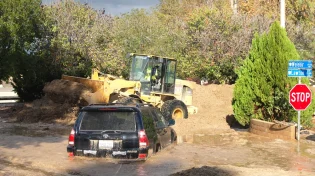 תיעוד מקליפורניה: השלגים הפשירו והציפו את הערים