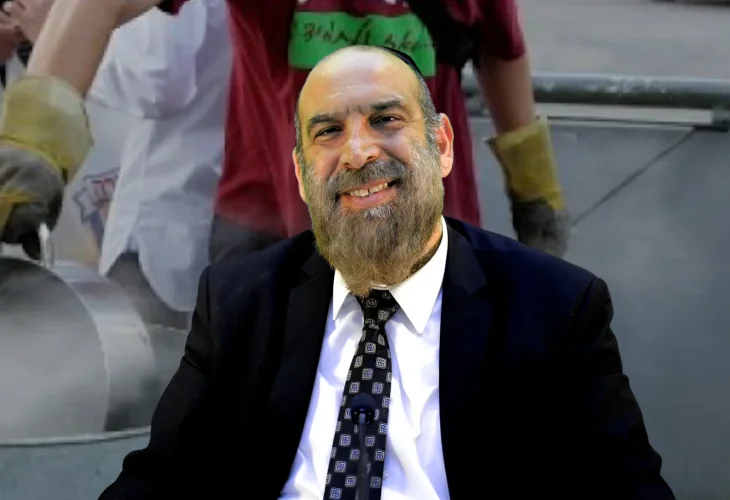 הרב עזרא שקלים | הכנות לפסח | הלכות הגעלת כלים והכנת המטבח