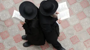 מה עושים כשהתפילה נהפכת ל'זרה'?