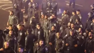 אחרי לילה של הפרות סדר: חודשו ההפגנות ברחבי הארץ