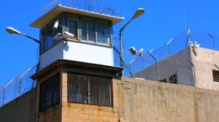 כתב אישום נגד ערבי מעזה בגין העברת כספים לאסירים ביטחוניים  
