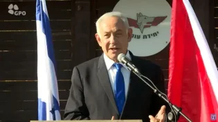 נתניהו בבסיס צבאי: "יש להשאיר את הפוליטיקה מחוץ לבסיס"