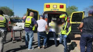 פיגוע דקירה סמוך לצריפין: שני אזרחים נפצעו
