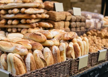 בחזרה לשגרה: האם מותר לאכול רק חמץ שמיוצר לאחר הפסח? בחזרה לשגרה: האם מותר לאכול רק חמץ שמיוצר לאחר הפסח?
