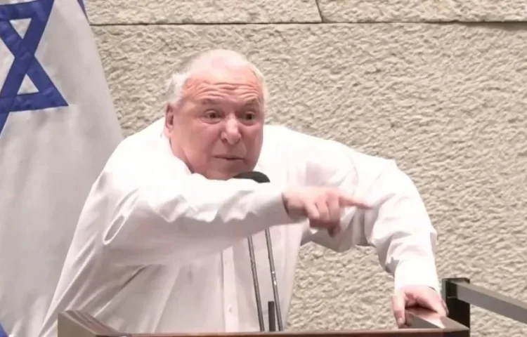 השר דודי אמסלם: "צריך להעמיד לדין את אהרון ברק"