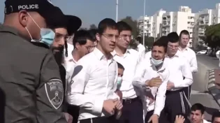 יוצא לאור: הפורום החילוני מפרסם: "מפחדים שהחרדים יתגייסו"