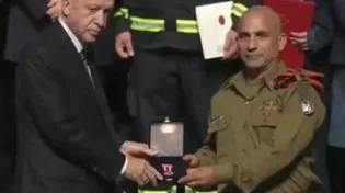 נשיא טורקיה העניק תעודת הוקרה למפקד פיקוד העורף