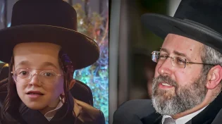 תיעוד מרגש: הרב הראשי לישראל ביקש ברכה מהבחור חזקי טורנהיים 